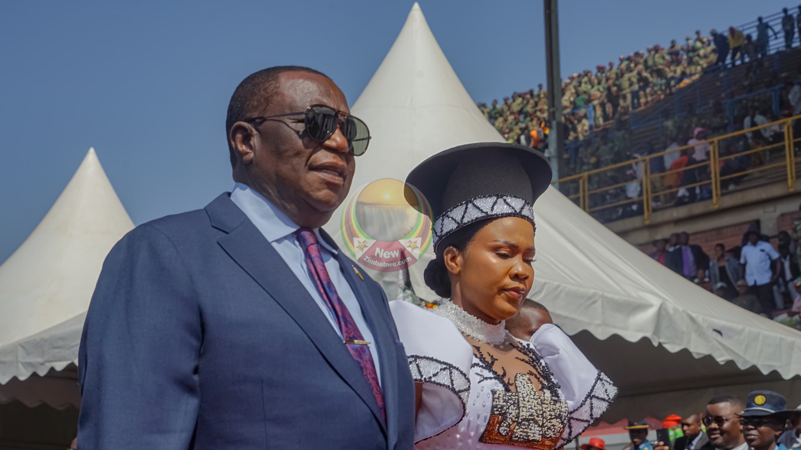 Chiwenga’s Miniyothabo wades into Auxillia’s ‘territory’, donates to health institution