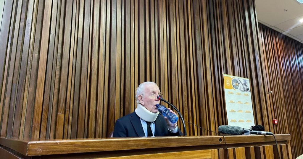 L'État accuse Lomas d'avoir tenté d'échapper à son procès en Afrique du Sud