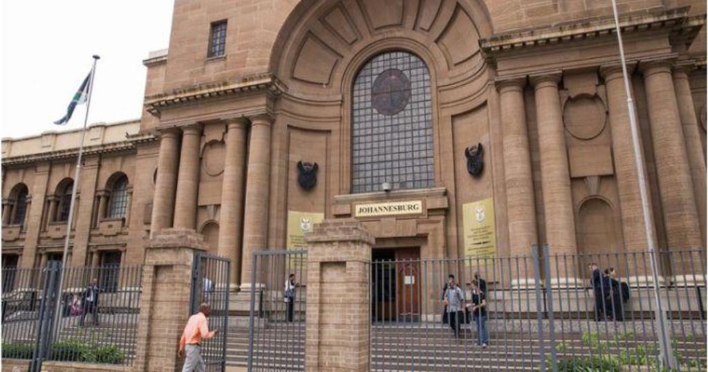 La Cour déclare invalide et inconstitutionnelle la décision du CoJ d'augmenter les services de sécurité du maire