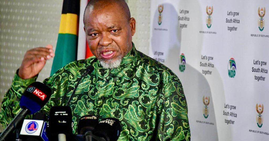 L'exploitation illégale est une activité criminelle, elle doit être traitée par la police