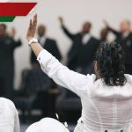 Bomet: La police a fermé l'église après que le pasteur Canes fasse des femmes pour chasser les mauvais esprits