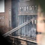 Homme qui prétend avoir mis Usindiso Building Fire Autal attendu devant le tribunal