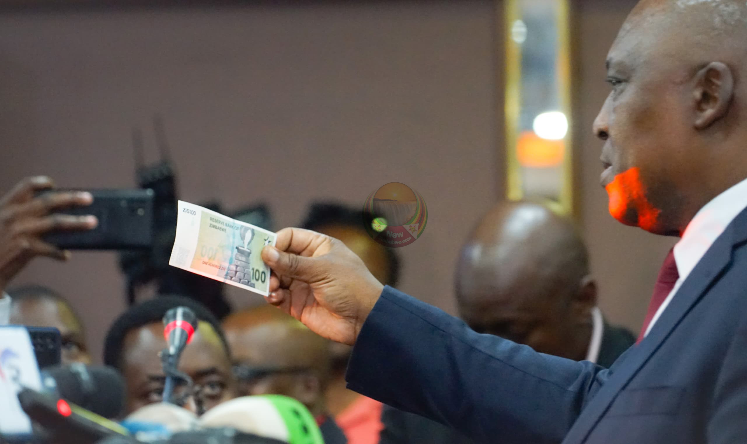 Zimbabwe’s bullion-backed ZiG is missing out on gold’s record run