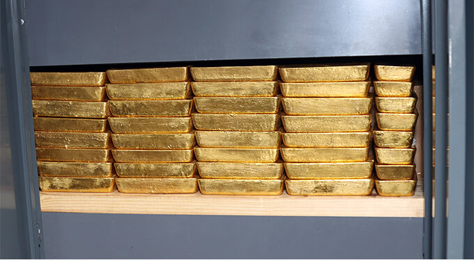Zimbabwe’s gold, foreign reserves up 87%; hit US$550 million