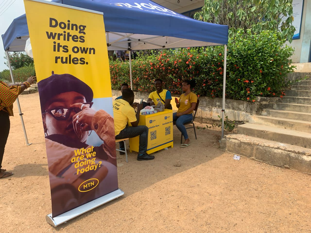 La Fondation MTN fait un don au service du sang national et aux banques de sang