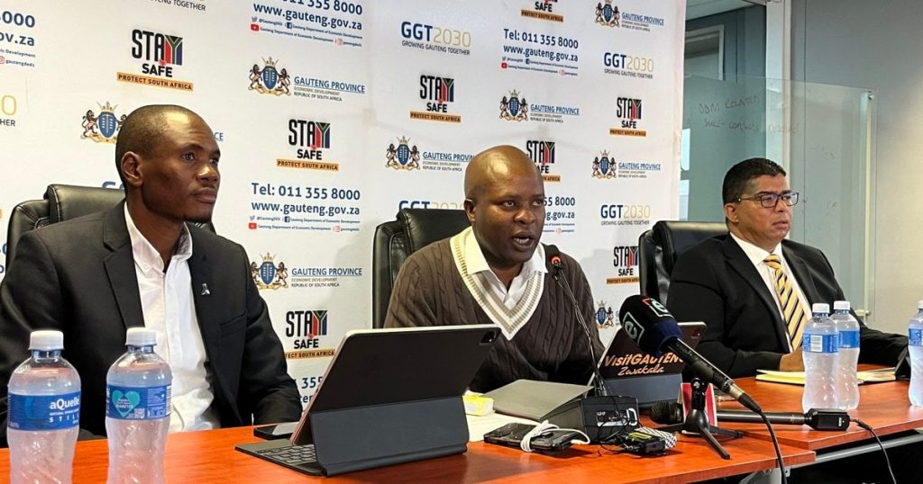 Maile veut que les municipalités de Gauteng prennent des mesures contre la non-conformité financière