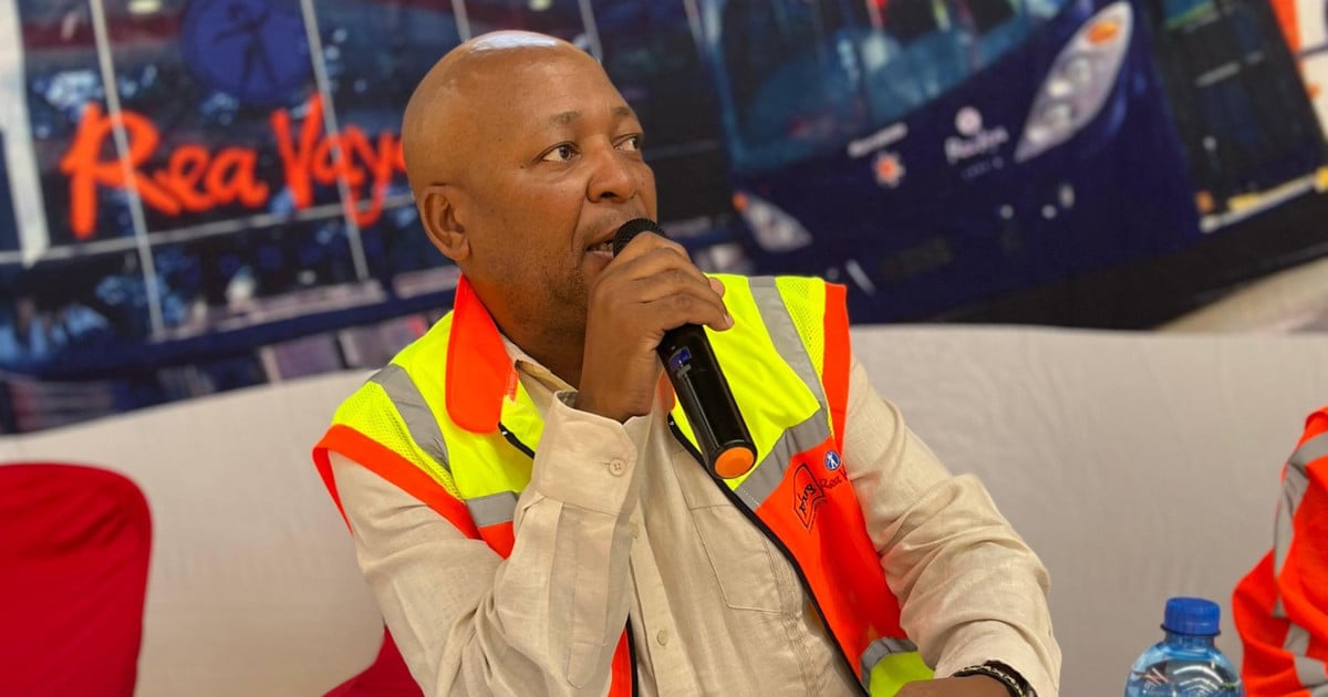 Pa's Kunene dit qu'il ne s'excusera pas pour les commentaires sur Stilfontein Zamas Zamas