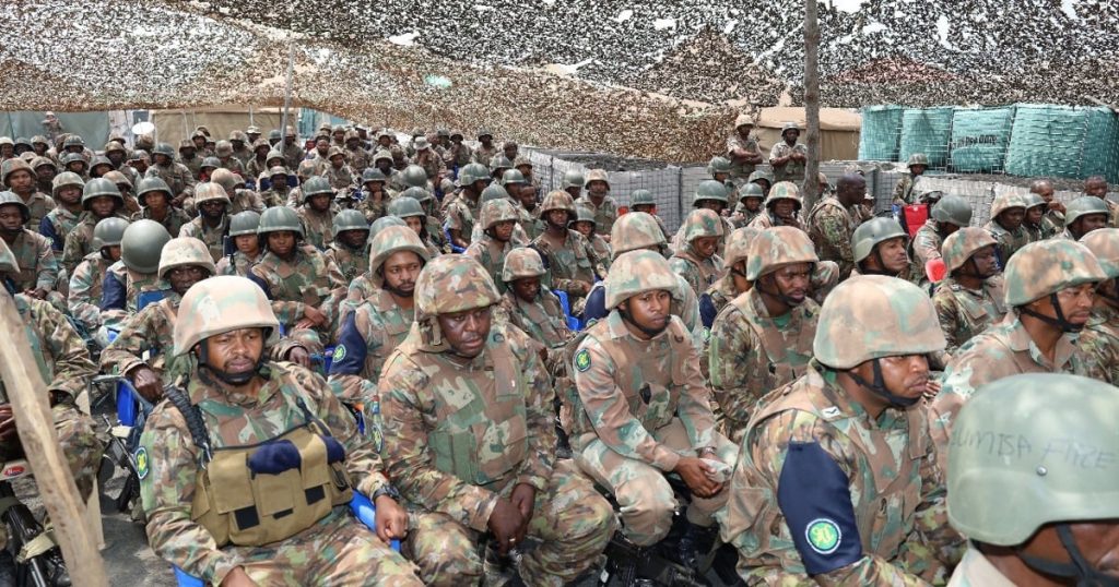 Ramaphosa rejette les appels pour retirer les troupes de Sandf de la RDC, dit qu'ils sont en `` mission noble ''