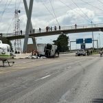 Bus impliqué dans un roadvory de mortel
