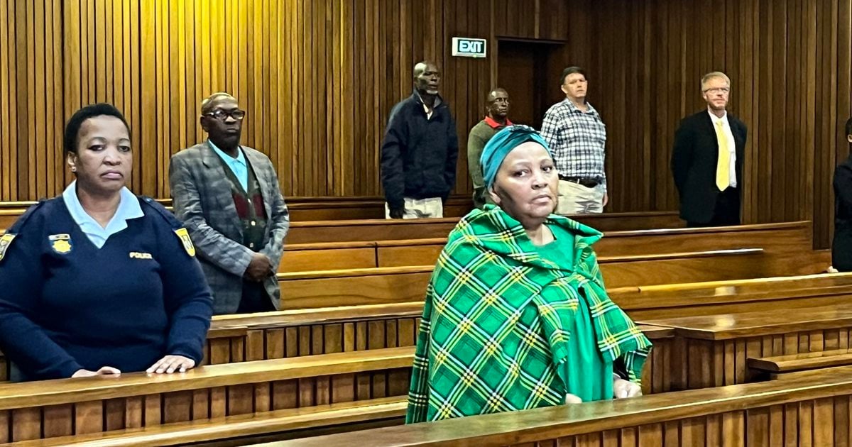 L'État refuse de cacher des informations dans le cas de corruption de Mapisa-Nqakula