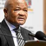 Le ministre de la police McHunu accueille une enquête Ipid sur le Top Cop Mkhwanazi de KZN