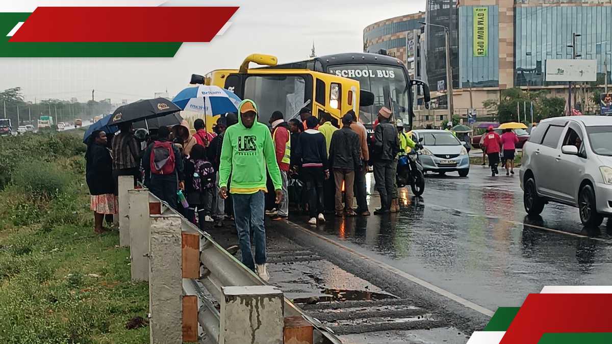 Machakos: Nova Pioneer Bus Bus se renverse le long de Mombasa Road, tous les enfants secourus