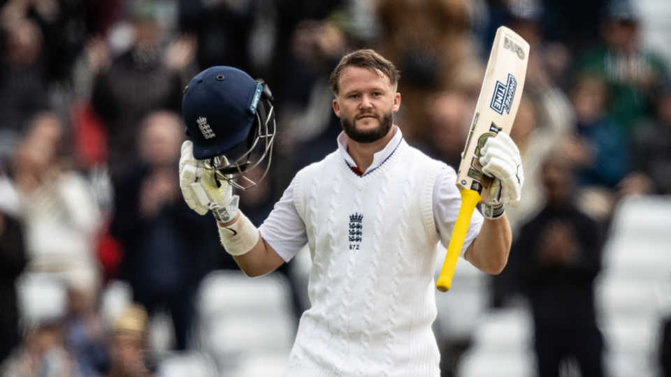 Duckett, Crawley, Pope tons seal England’s day of dominance over Chevrons