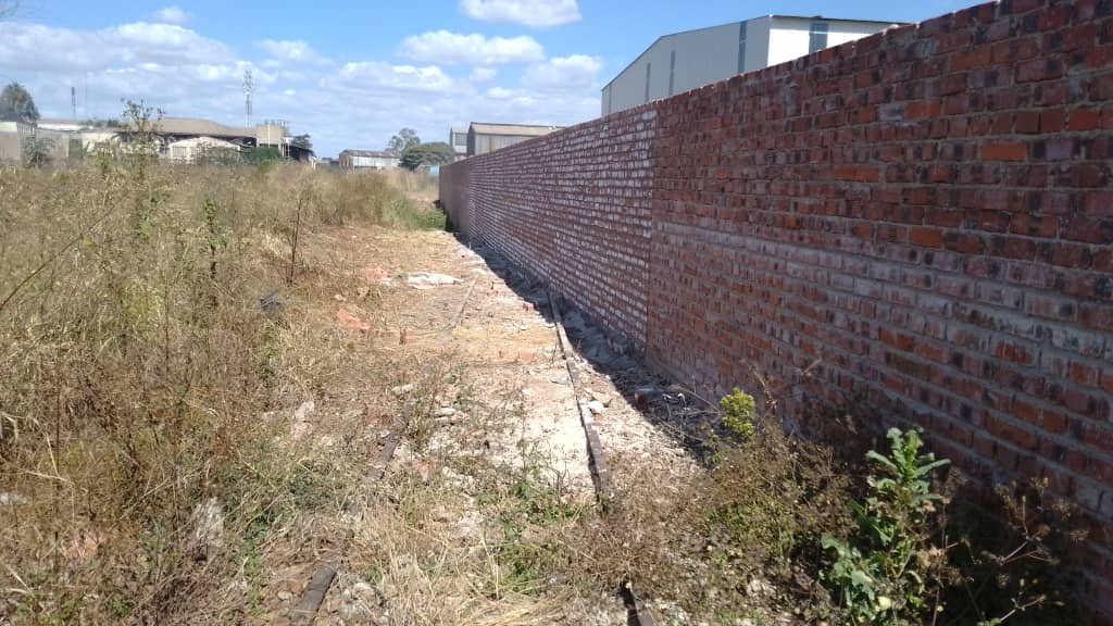 Chinese company built perimeter wall on disused railway siding— says NRZ