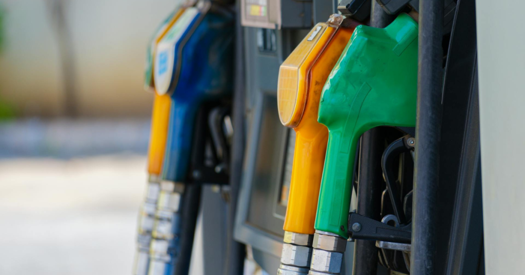 Le prélèvement de carburant augmentera à nouveau en juin, révèle Godongwana