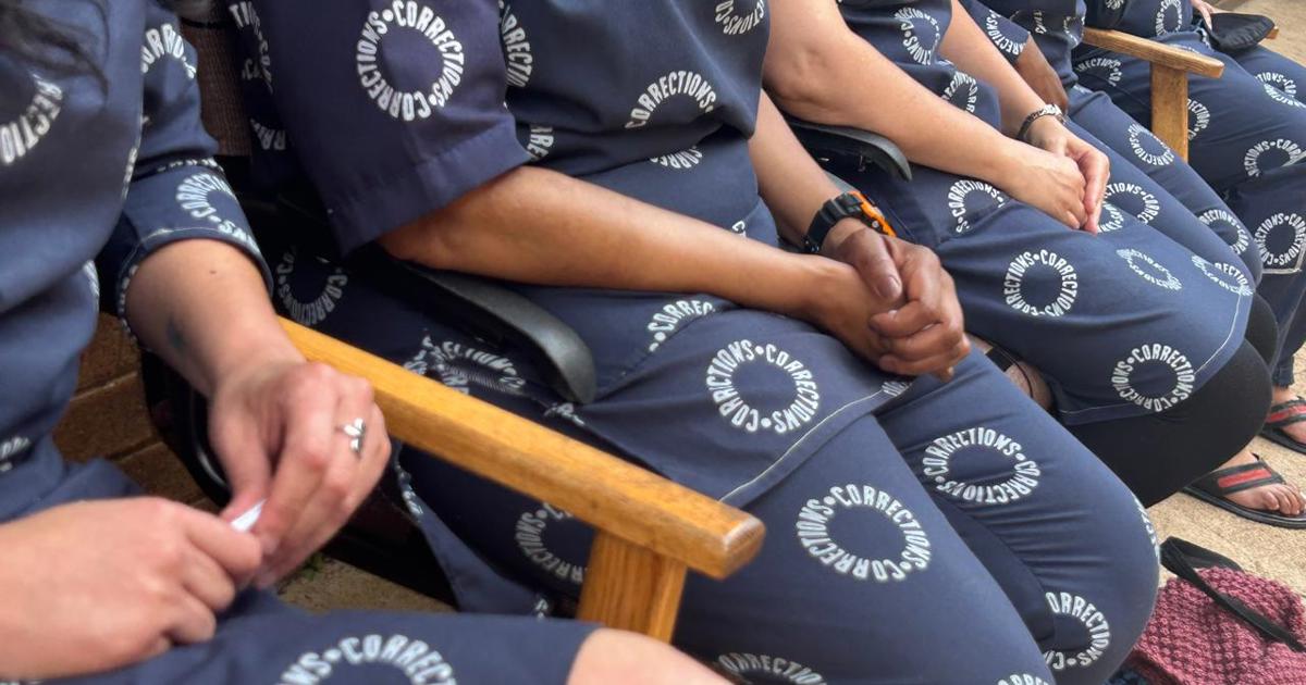 Les détenus peuvent utiliser des ordinateurs pour étudier dans leurs cellules, explique la Cour constitutionnelle