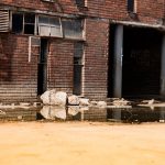 Les résidents de Madala Hostel à Alexandra appellent à la réparation immédiate du système d'égouts du bâtiment