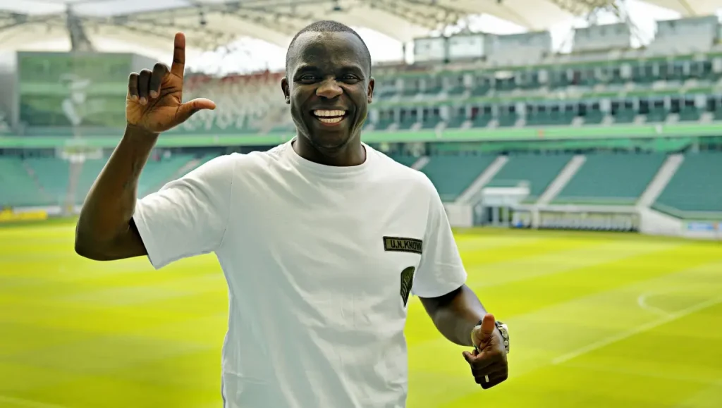 Takesure Chinyama bounces back at Dynamos as strikers coach