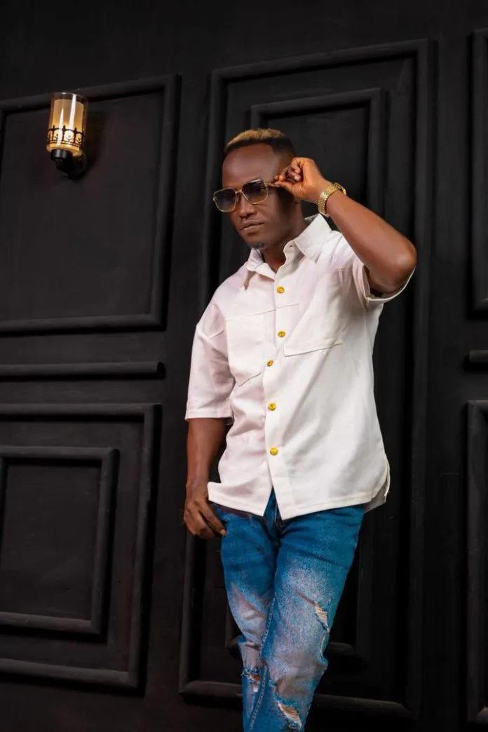 L'étoile montante du Ghana, Ricky, L'étoile montante du Ghana, Ricky,