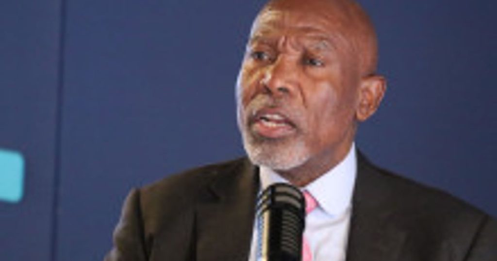 Le gouverneur de SARB Lesetja Kganyago a installé le 16e chancelier de l'Université Stellenbosch