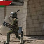 NAIROBI: La police a contraint à fuir en tant que Gen Z charge après eux lors des manifestations