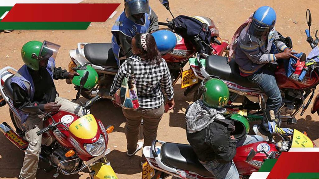 NAIROBI: La police arme en baisse de SHEPLE SHATCHER sur Motorbike à Eastleigh