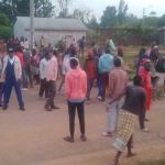 Busia: des habitants en colère brûlent un camion après avoir tué l'élève de formulaire 3 allant à l'école