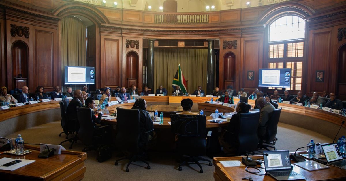 Le comité travaillant sur le dialogue national cherche à entraîner le coût prévu de R700M