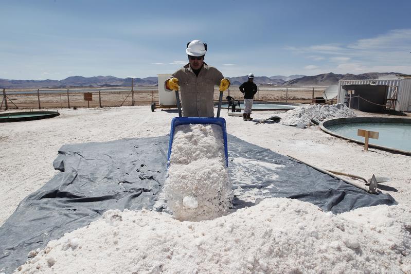 Zimbabwe’s export of minerals used in battery production surges 30%