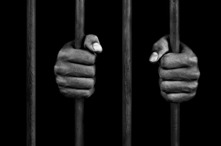 Police officer jailed for pocketing US$15 bribe