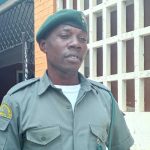 Abbas Salim: L'histoire inspirante de l'ancien toxicomane maintenant l'officier d'application du comté de Mombasa
