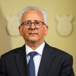 Cachalia dit qu'il n'a pas reçu de calendrier pour son passage en tant que ministre de la police par intérim