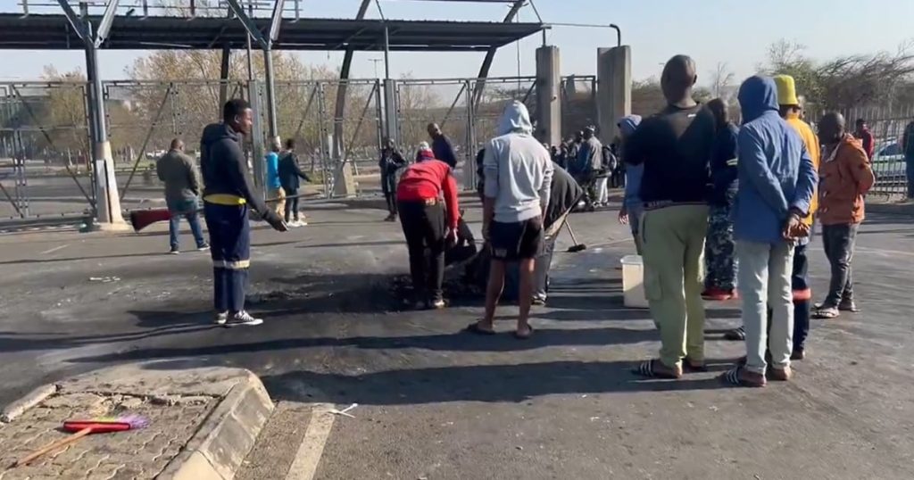 Famille de conducteur de e-hailing tué Mthokozisi Mvelase attend toujours son corps