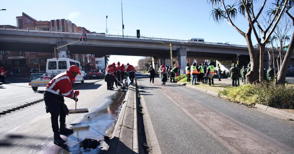 Gauteng Govt se fixe avec des partenaires pour nettoyer Joburg et s'attaquer au crime