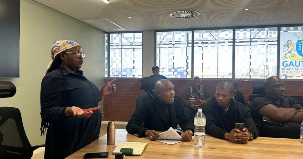 Gauteng Transport Mec pour rencontrer à nouveau la gestion du centre commercial Maponya à Soweto à nouveau