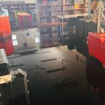 La bibliothèque de Lwandle a laissé inondé après l'introduction