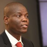 Lamola étiquette le programme de migration «Amerikaner» du Govt comme apartheid 2.0
