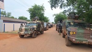 Les officiers militaires en action