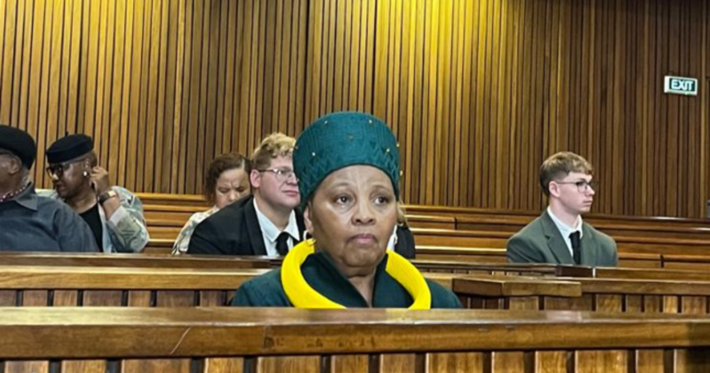 Les avocats de Mapisa-Nqakula veulent des registres bancaires de la femme d'affaires qu'elle est accusée d'avoir pris des pots-de-vin