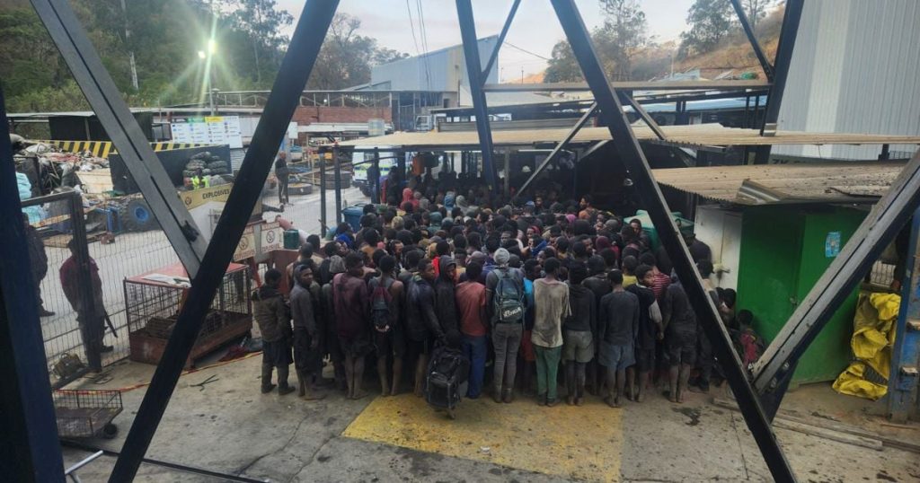 Les membres de SAPS ne rapportent pas plus de 1 000 mineurs illégaux à Mpumalanga