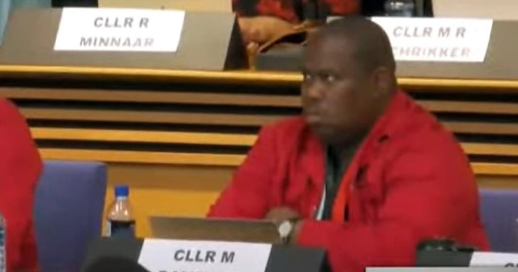 Président du Conseil du COCT pour examiner les images, l'audio de l'étouffement présumé du conseiller EFF