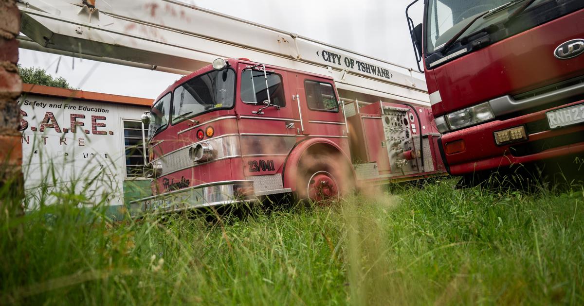 Deux morts après un incendie structurel au bâtiment résidentiel de Pretoria