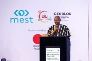 Hon Dr Clement Apaak ministre de l'Éducation