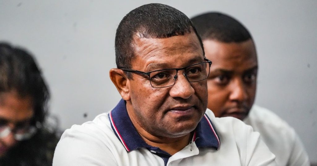 La Haute Cour du WC se tourne vers le flic corrompu présumé