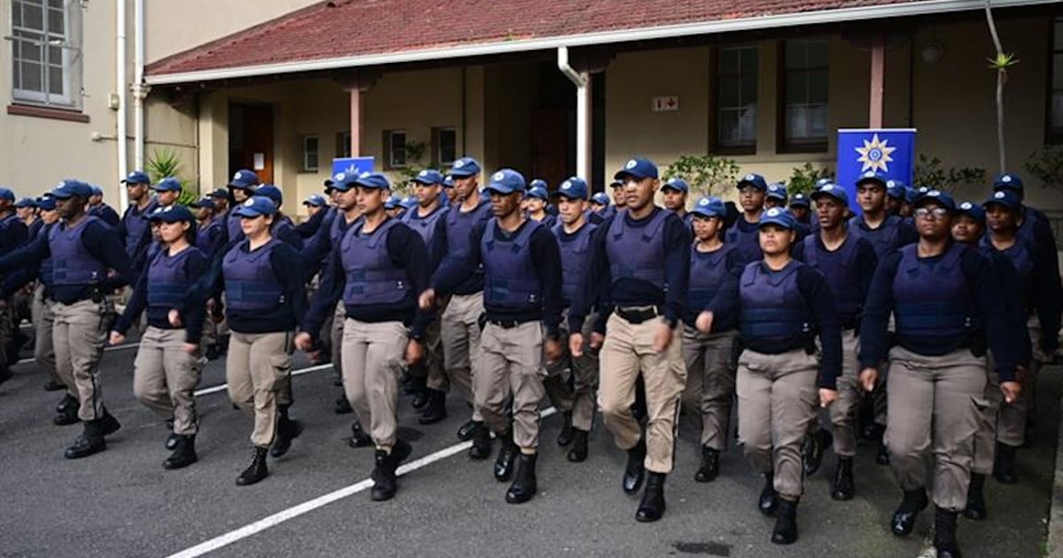 La ville de Cape Town déploie 700 nouveaux flics de métro pour annuler le crime