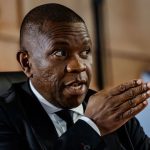 Mkhwanazi révèle que l'ancien ministre de police Bheki Cele aurait tenté d'interférer dans la question disciplinaire de la police interne