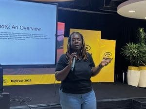 Senior Manager pour les plateformes numériques de MTN Ghana Winnie Dzidonu