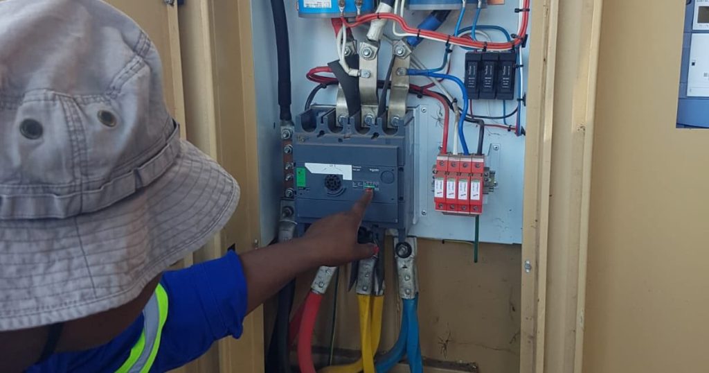 Ville de Tshwane travaillant 24 heures sur 24 pour restaurer le pouvoir à Pretoria CBD