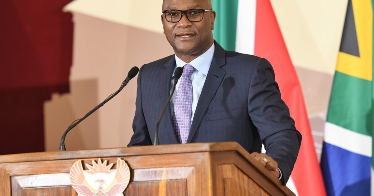 La dépouille de Nathi Mthethwa sera rapatriée cette semaine