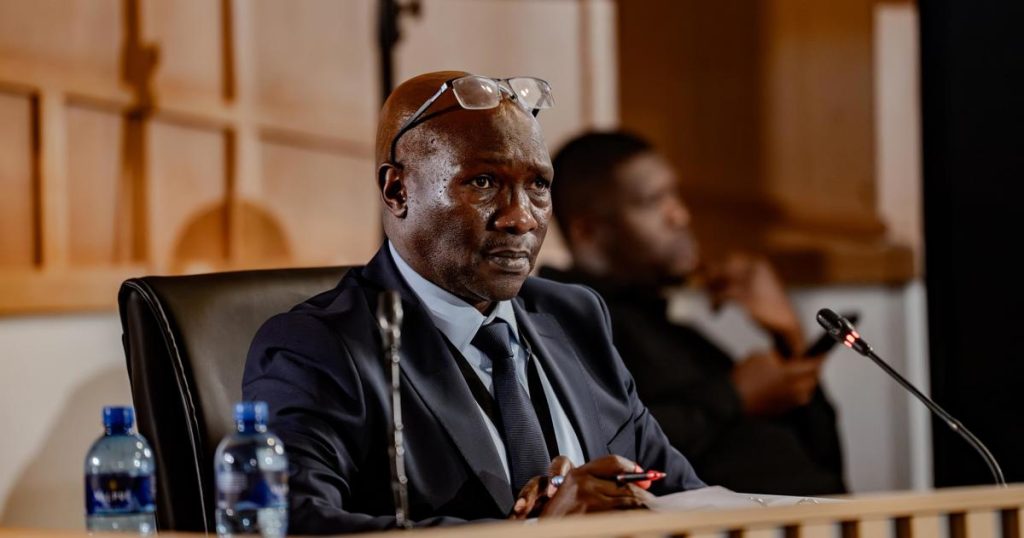 La flic top masemola assure à la nation khumalo de bonne humeur